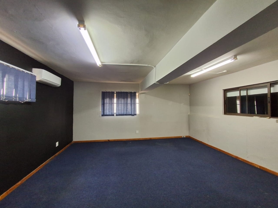 To Let commercial Property for Rent in Greenfields Eastern Cape